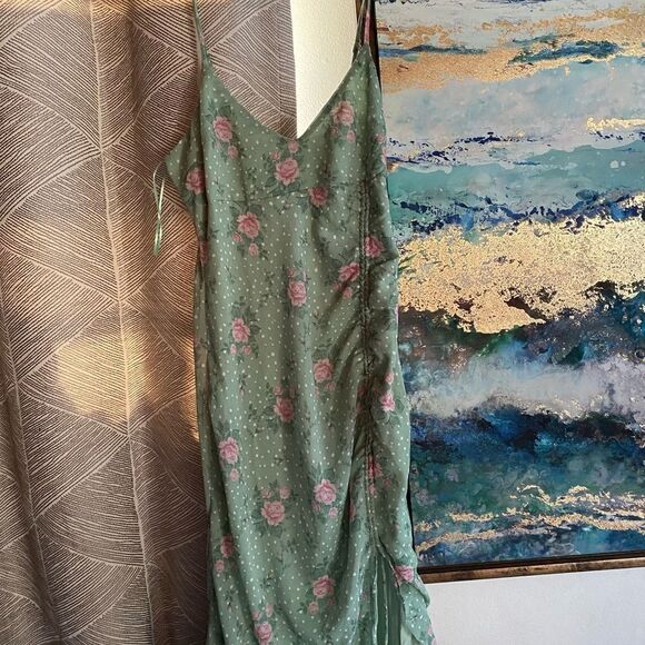 HELLO MOLLY Know My Worth Maxi Dress Floral Ruffle Ruched, Size L Green NWT - Picture 4 of 15